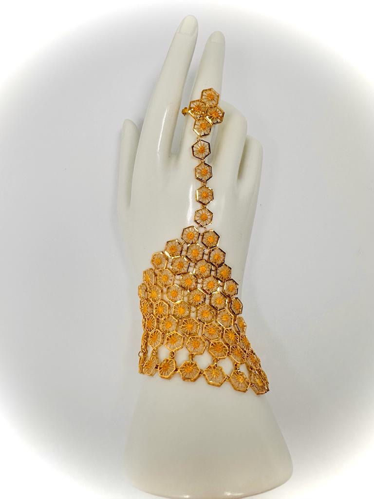 21K - Gold Hand Cuffs -Weight: 32.80 grams