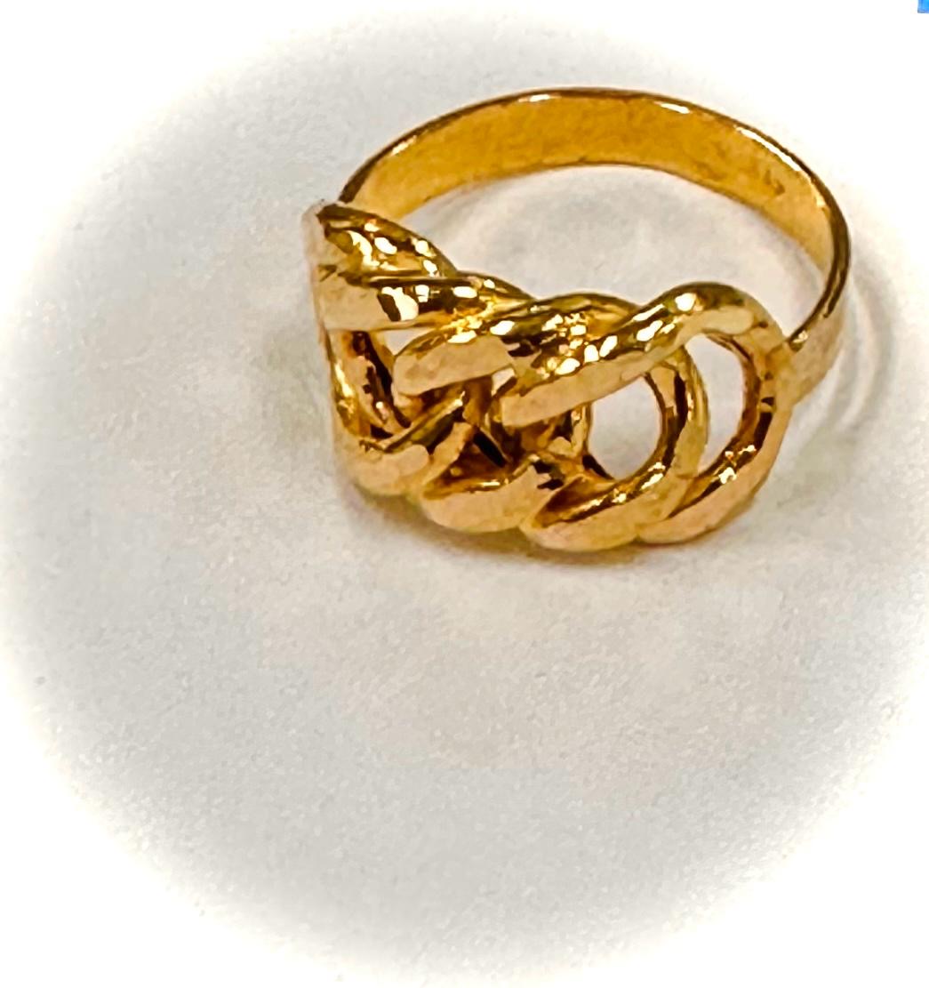 21k Gold Weight: 3.60 grams