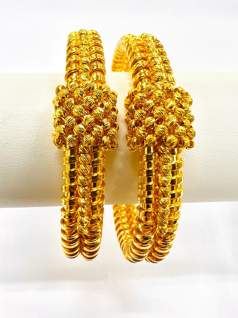 21k Gold - Weight: 76.20 grams