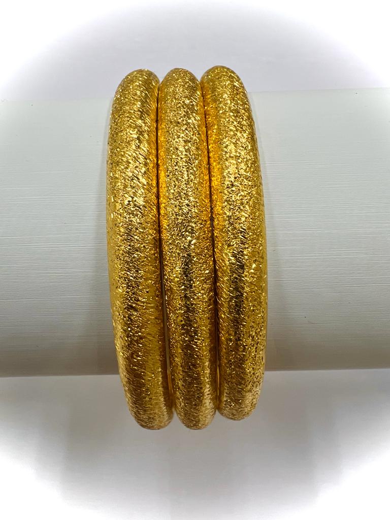 21k Gold - Weight:  37.60 grams