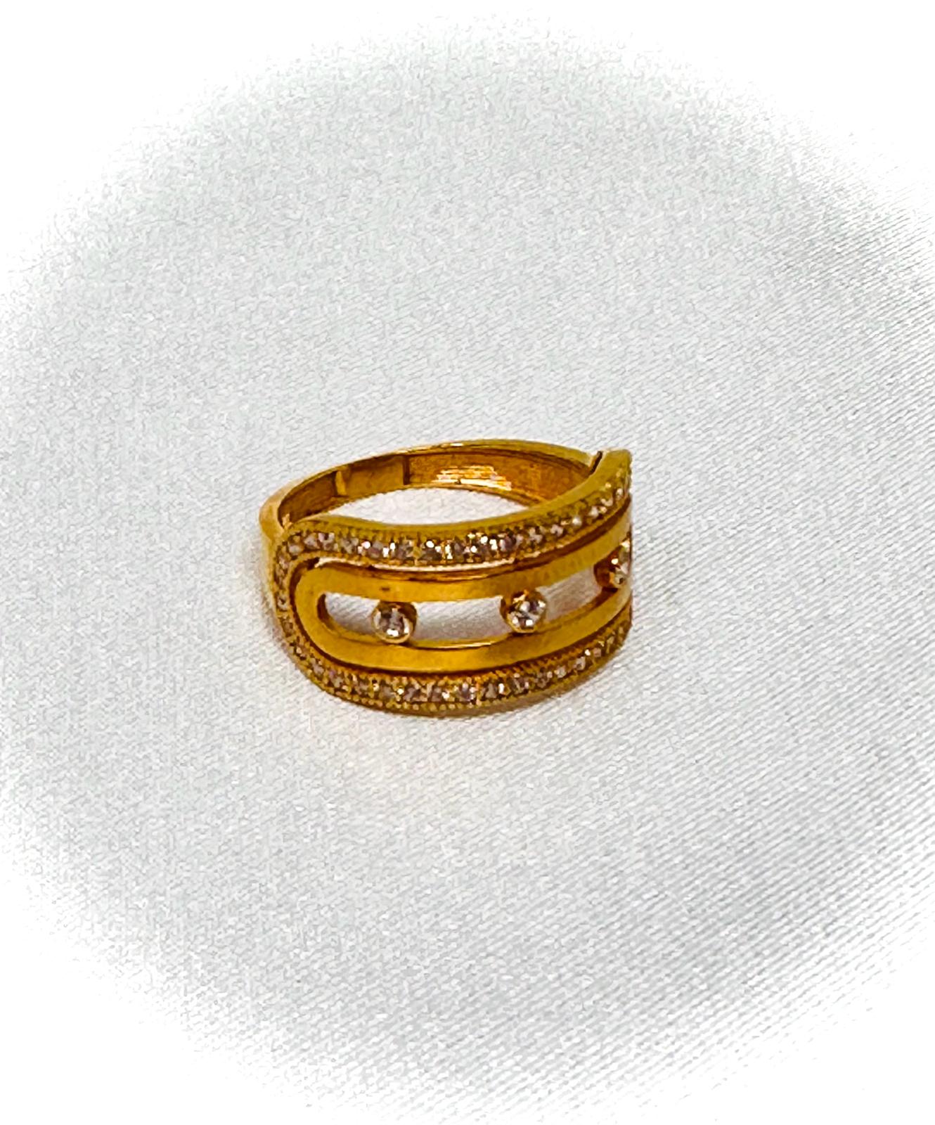 21k Gold Weight: 3.60 grams