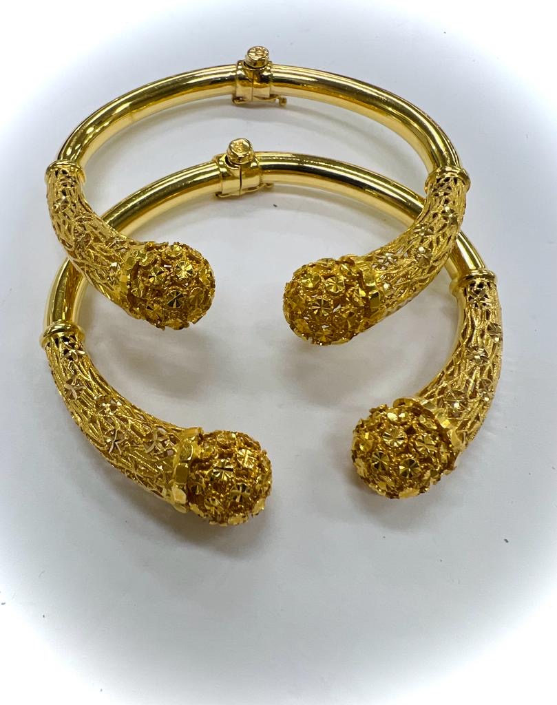 21k Gold - Weight: 57.80 gram