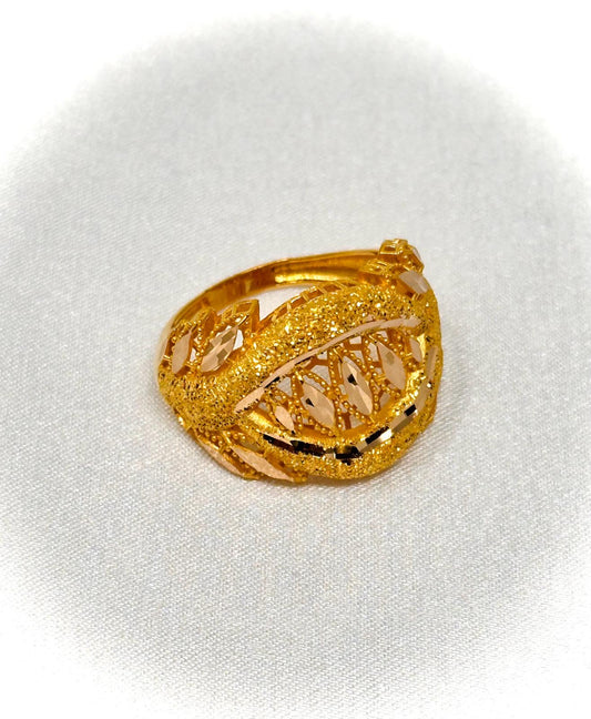 21k Gold Weight: 6.40 grams