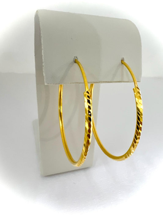 21K Gold Earrings -Weight: 5.2 grams