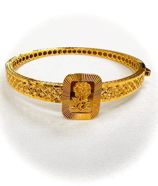 21k Gold - Weight: 14.30 grams