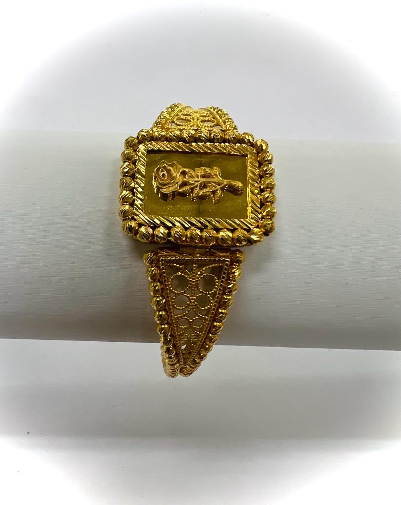 21k Gold - Weight: 33.70 gram