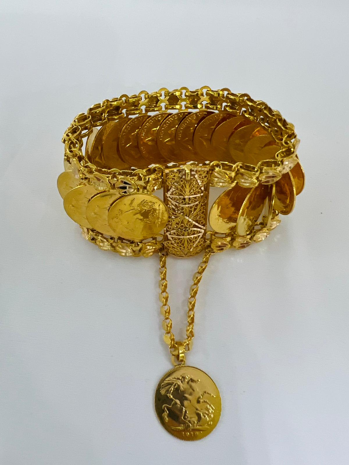 21k Gold - Weight:  155.0 grams