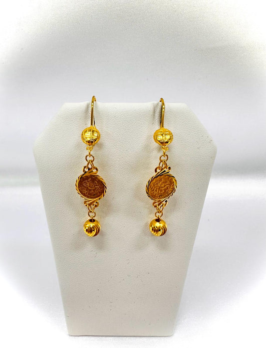 21K Gold Earrings -Weight: 3.70 grams